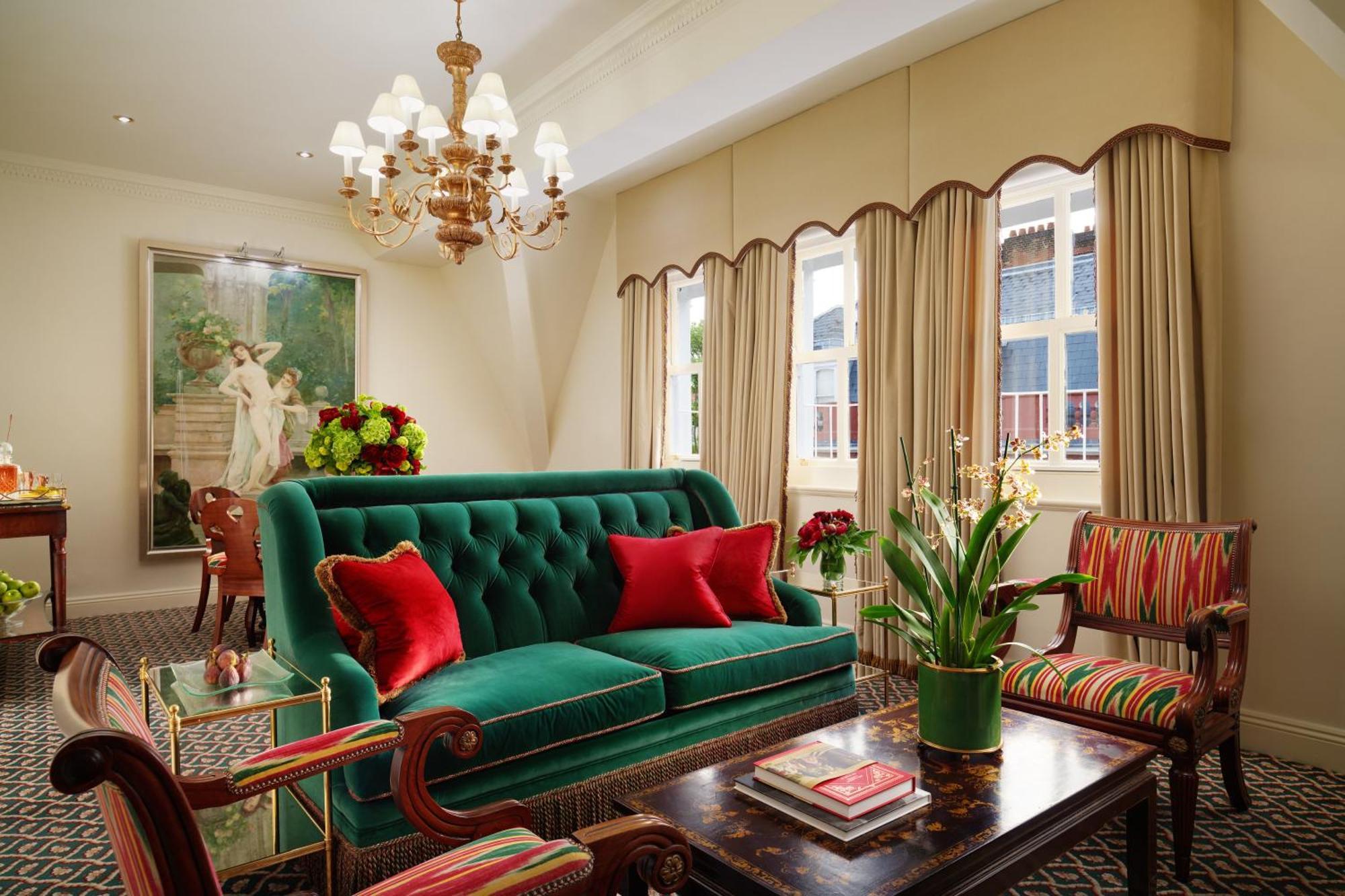 Milestone Hotel Kensington Londra Esterno foto A living room at the Mandarin Oriental, Washington DC
